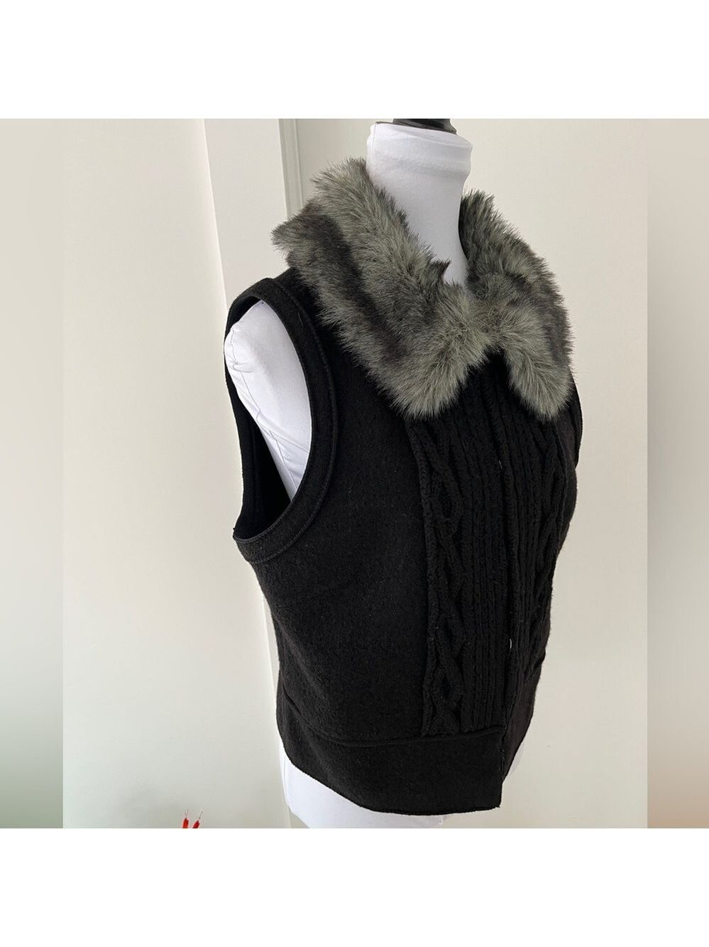 TRIBAL 100% Wool Vest Removable Faux Fur Collar Cable Knit Lagenlook Edgy Winter